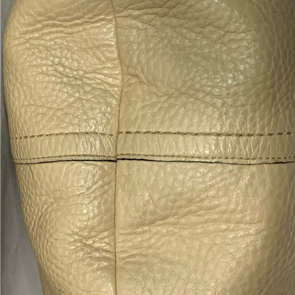 Coach Cream/Tan Soho Hobo Bag with Gold Hardware and Coach tags. - Picture 3 of 10